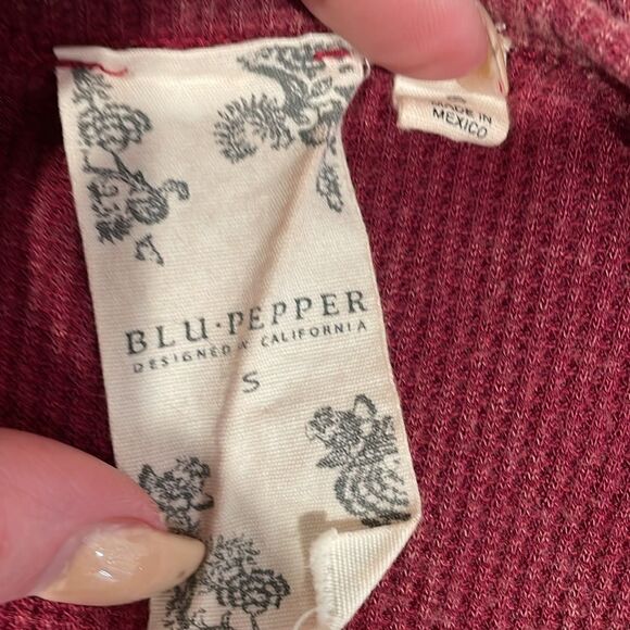 Blu Pepper maroon cold shoulder top/dress | size S - Picture 8 of 8